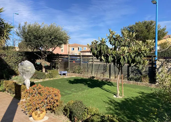 Les Lauriers Avec Terrasse Et Jardin Proche וילה נרבון-פלאז'